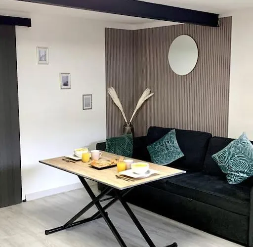 Jolie Et Agreable Proche Des Plages Et De L Espagne Apartament *